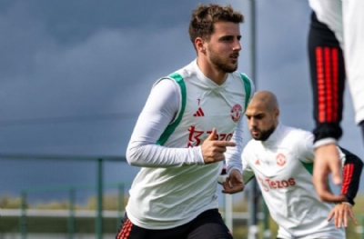 ManU’da Mount ve Maguire takımla çalışmalara başladı