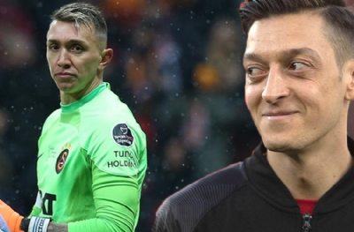 Galatasaray'ın efsanesi Meksika yolunda! Mesut Özil ve Kate Upton’ın gözü Muslera’da
