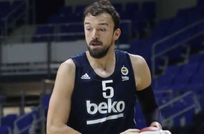 Sertaç Şanlı'dan 4 numaraya yeşil ışık