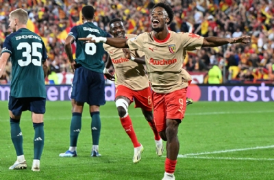Lens - Arsenal: 2-1 (MAÇ SONUCU)