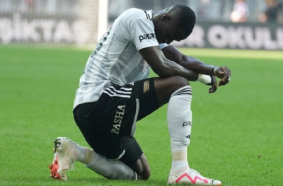 Beşiktaş'ta Eric Bailly şoku! Oyuna devam edemedi