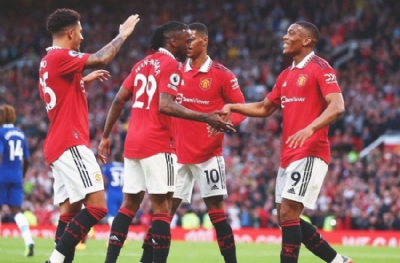 Manchester United'da iç transfer