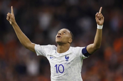 Kylian Mbappe, Michel Platini’yi geçti