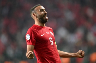 Cenk Tosun, Burak Yılmaz’ın keyfini yerine getirdi! Galatasaray’ı vuracak
