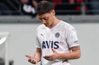 Mesut Özil'den bir paylaşım daha: İnsanlık nerede millet?
