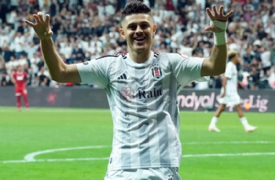 Burak Yılmaz'dan Rashica’ya özel görev
