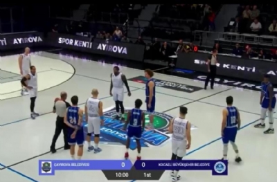Basketbol maçında İsrail protestosu