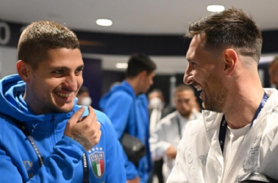 Deco, Messi'yi geri getiriyor
