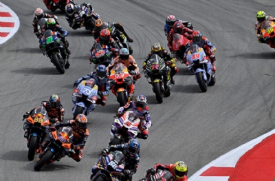 MotoGP Avustralya Grand Prix'sini Zarco kazandı