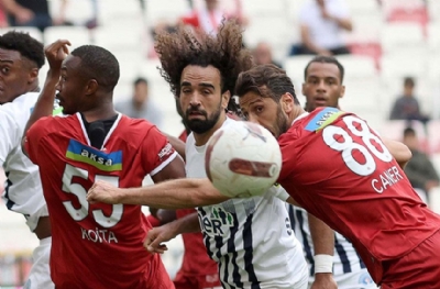 Sivasspor evinde galibiyete hasret kaldı