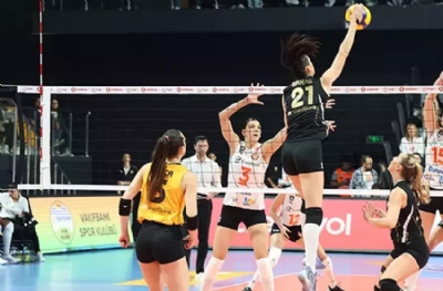 VakıfBank, Eczacıbaşı Dynavit'e set vermedi!