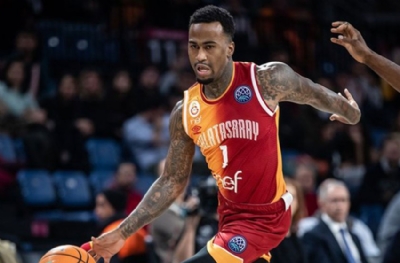 Dee Bost yeniden Galatasaray'da