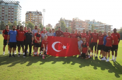 Sivasspor, idmanda Türk bayrağı açtı