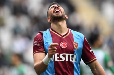 Daha yeni iyileşmişti! Trezeguet maça dakikalar kala yine sakatlandı