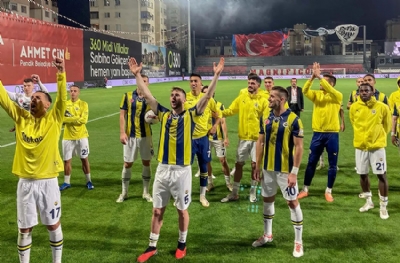 Fenerbahçe durdurulamıyor! Hem atıyor hem tutuyor
