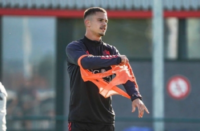 Fenerbahçe'ye gelmedi, elde kaldı: Leander Dendoncker