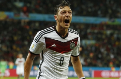 Mesut Özil Türkiye'ye ihanet mi etti?