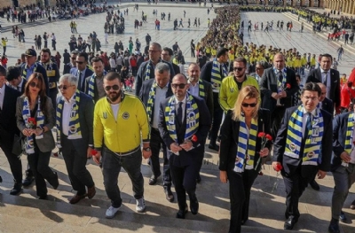 Fenerbahçe taraftarlarından Anıtkabir’e ziyaret
