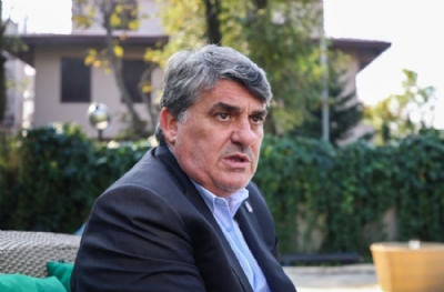 Serdal Adalı dış kulvardan gelip liderliğe oturdu! Kocadağ aday olmayacak