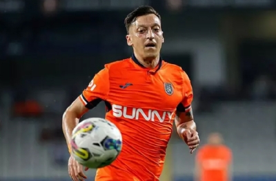 Mesut Özil gibilere müstahak! Almanya'ya vatan dersen bir gün seni ülkeye istemezler