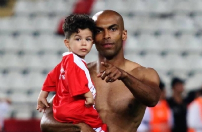 Oğlunu kaybeden Naldo bir kayıp daha yaşadı! Şimdi de kayınpederi
