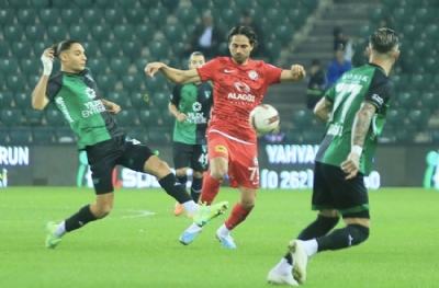 Kocaelispor - Ahlatcı Çorum FK: 2-1