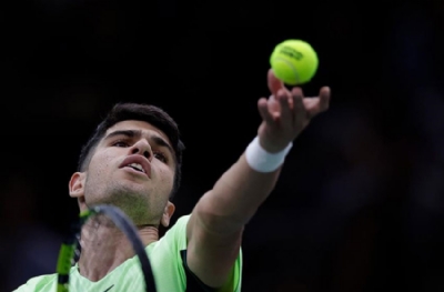 Carlos Alcaraz, ATP Finalleri'ne yenilgiyle başladı