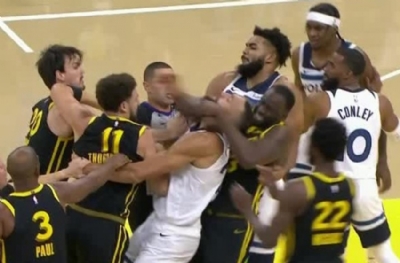 NBA'de kavga! 3 oyuncu atıldı