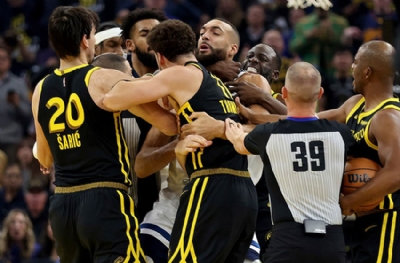 Rakibinin boğazına yapışmıştı! Draymond Green’in cezası belli oldu