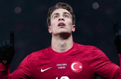 Kenan Yıldız'la yatıp, kalkıyorlar! Zavallılara birisi 'şansınız yok' dese