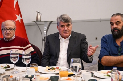 Adalı 'Kimsenin desteğine ihtiyacım yok' dedi! O futbolculara kapıyı gösterdi