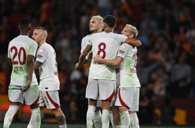 Düşler Tiyatrosu’nun devamı İstanbul’da! Galatasaray ManU’ya acımayacak