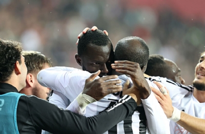 Beşiktaş'ın deplasman kabusu son buldu! 56 gün sonra 3 puan