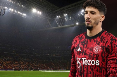 Galatasaray taraftarından Altay Bayındır'a tepki!