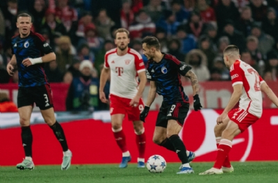 Bayern, Kopenhag'a yattı