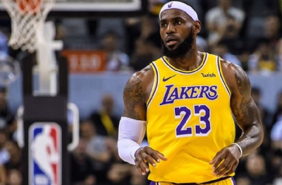 LeBron James, Kareem Abdul-Jabbar'ın 'kırılamaz' denilen rekorunu kırdı