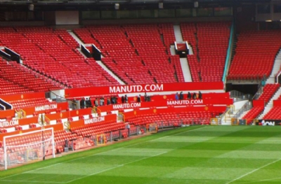 Manchester konuklarını çiğ tavukla zehirledi! Soruşturma başlatıldı