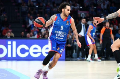 Anadolu Efes - Panathinaikos: 71-68 (MAÇ SONUCU)