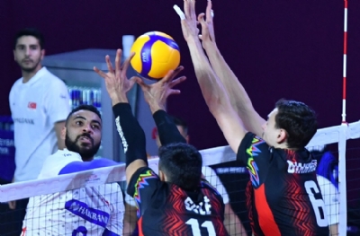 Halkbank - Suntory Sunbirds: 2-3 (MAÇ SONUCU)