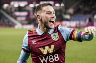 Wolves'ten fırsat transferi! Josh Brownhill 7 milyon sterline bitiyor