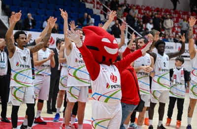 Aliağa Petkimspor, Darüşşafaka Lassa'yı farklı yendi