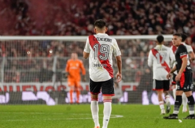Claudio Echeverri için büyük yarış! City, Chelsea ve Barcelona peşinde