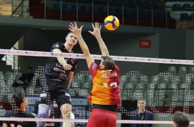 Galatasaray HDI Sigorta - Halkbank: 1-3 (MAÇ SONUCU)