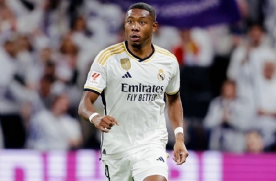 ManU'dan çok konuşulacak transfer! Çarpraz bağı yırtık Alaba'ya talip oldular