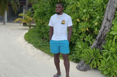 Emenike'den bekler miydiniz? Yazdığı kitaplar sayesinde ödüle doymuyor