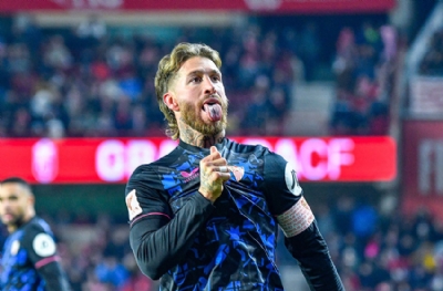 Granada - Sevilla: 3-0 (MAÇ SONUCU)