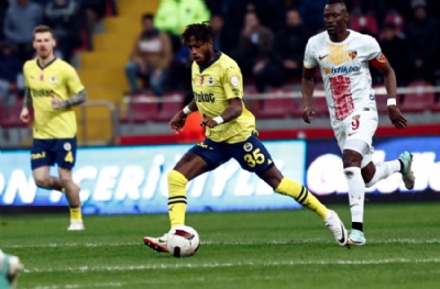 Fenerbahçe'de derbi öncesi Fred şoku! 