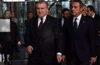 Bakan Aşkın Bak, Ali Koç'a soracak! 'Büyükekşi'yi TFF'nin başına kim atadı?'