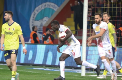 Kayserispor namağlup ünvanını kaybetti