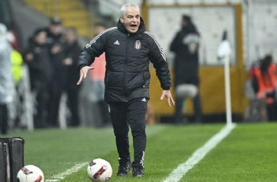 Zirveyi bırak düşmemeye bak! 3 yenilgi ile Beşiktaş küme düşme hattına iniyor